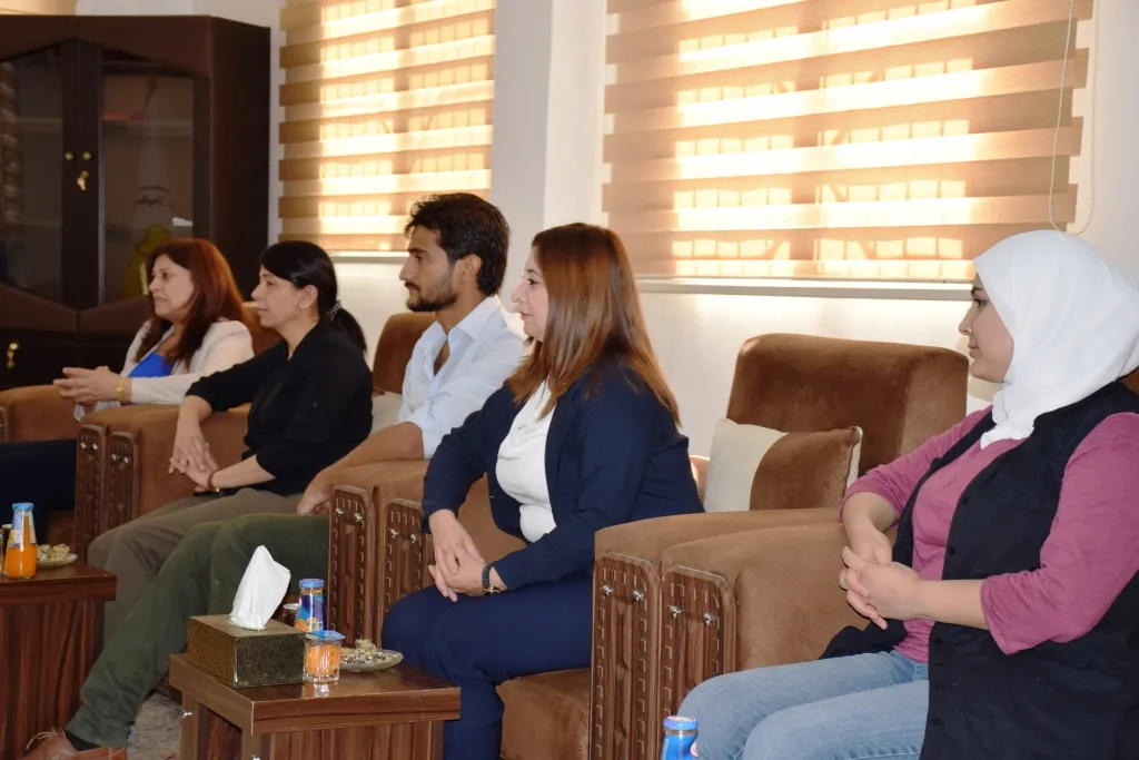 MSD`ê kesê ku mezintrîn tablo di cîhanê de xêz kir, xelat kir