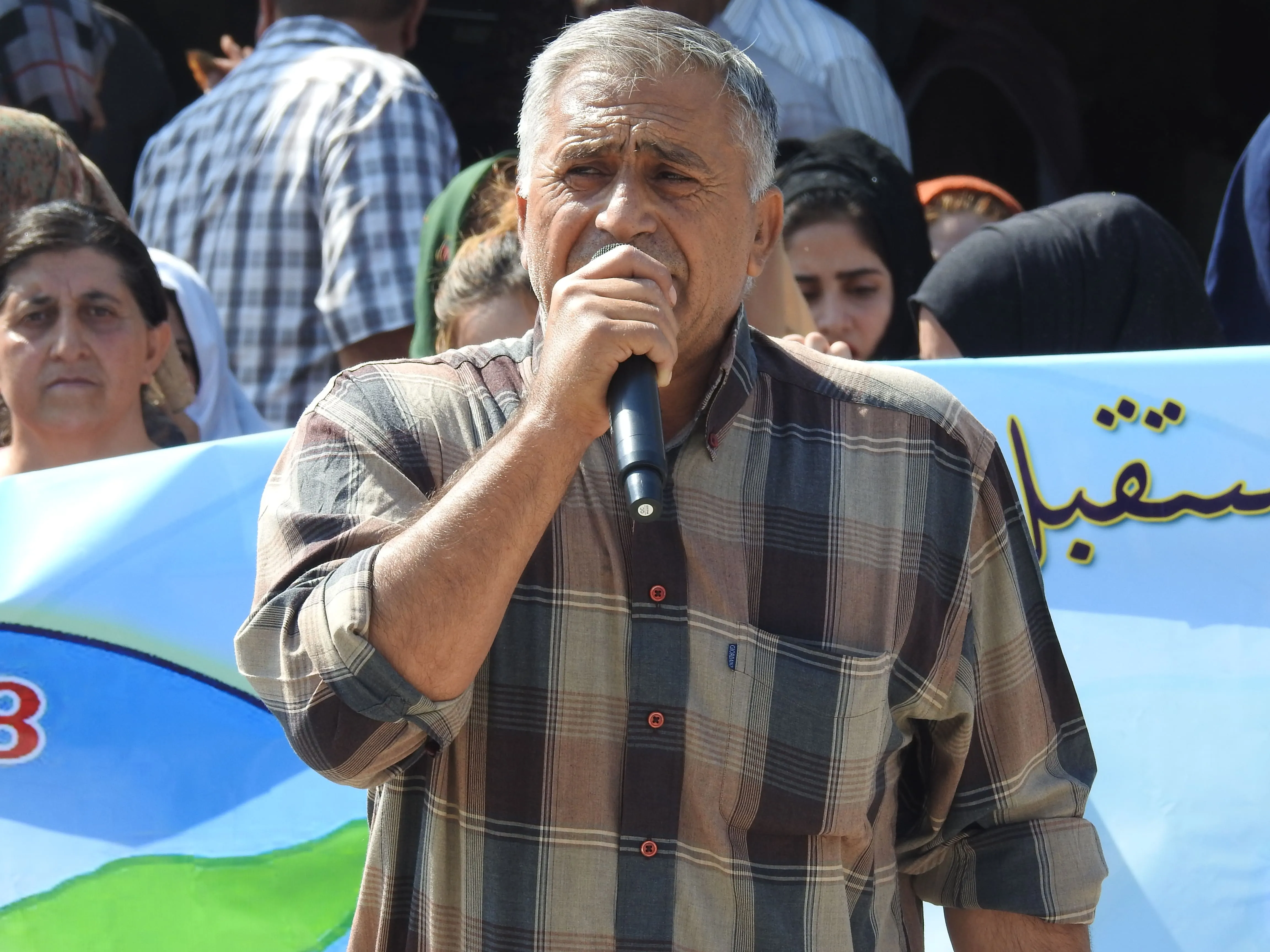 Şêniyên Girê Spî li dijî dagirkeriya Tirk meşiyan