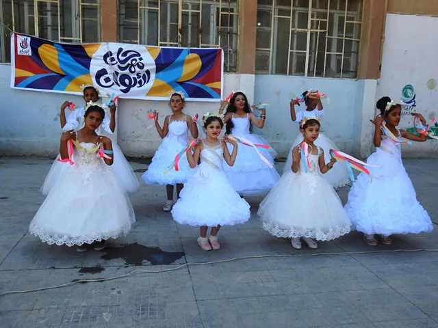 Li Reqayê "Ahenga Rengan" a zarokan