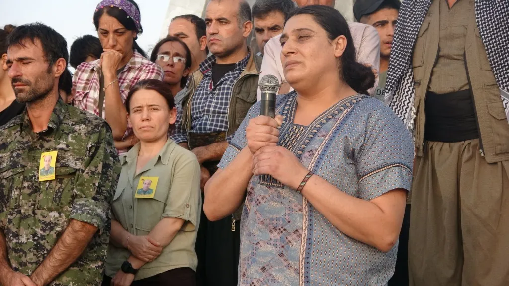 Cenazeyê şehîdê YPG‘ê  Mazdek Ararat li Kobanê hate veşartin