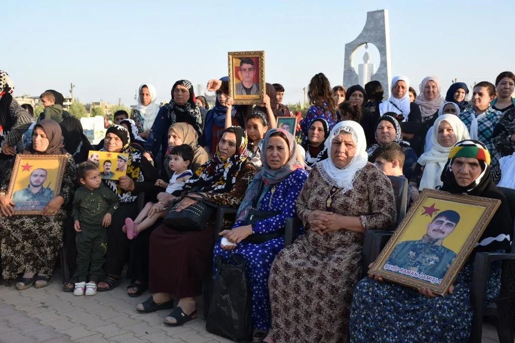 Li Qamişlo şehîdên meha Îlonê hatin bibîranîn
