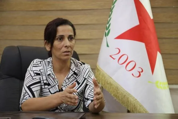 ‘Aliyên ku însiyatîfa KNK`ê red dikin, bi ajandeyan ve girêdayî ne’