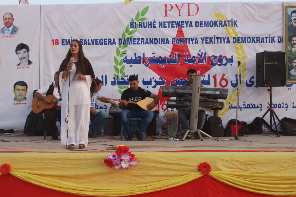 ‘Projeya me ya demokratîk rêya çareserkirina aloziyê ye‘