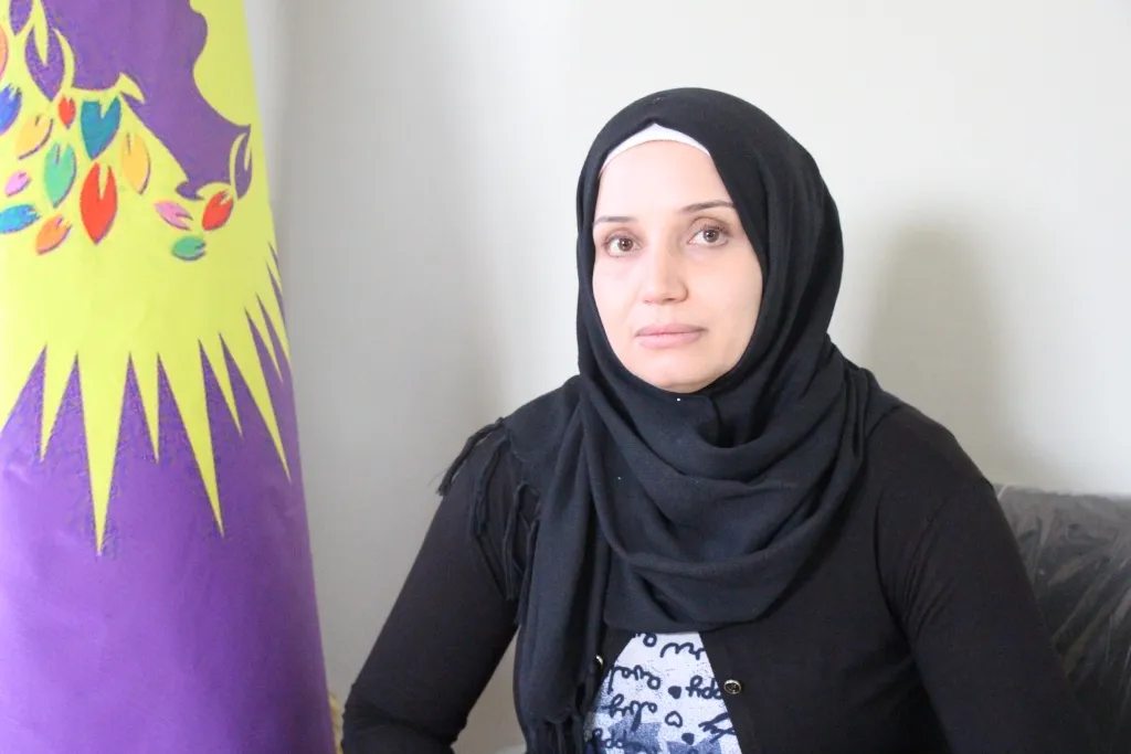 Meclisa Jinan a Sûriyê ji jinên Minbicê re civînan li dar dixe