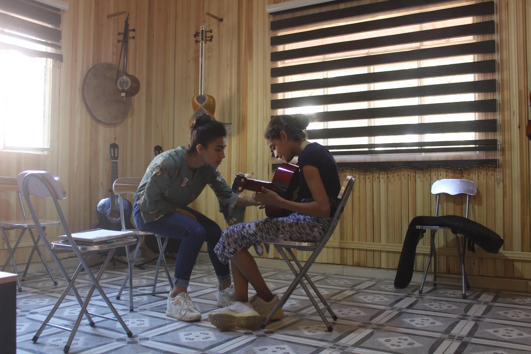 Bi Kevana Zêrîn re ‘Tu jî strana xwe ya azadiyê bibêje’