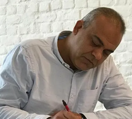 Nivîskarekî filistînî: Êrîşên Erdogan qirkirina Kurdan e û ji terorîstan re derfet e