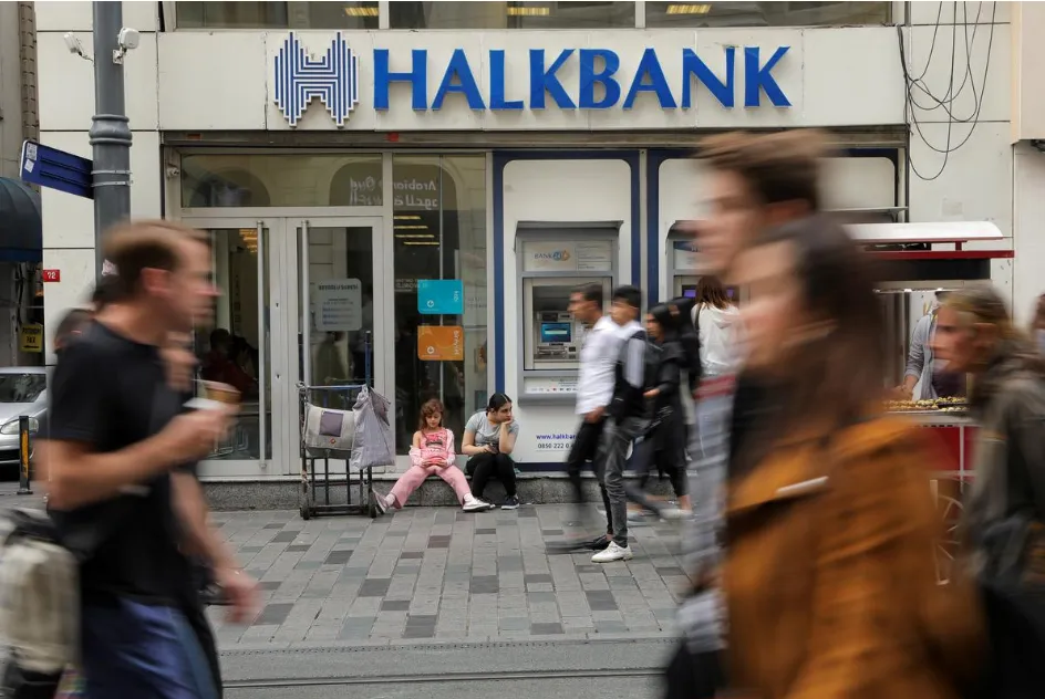 Heke Halkbank a Tirkiyê tev li dadgeha Amerîkayê nebe, dê ceza lê were birîn