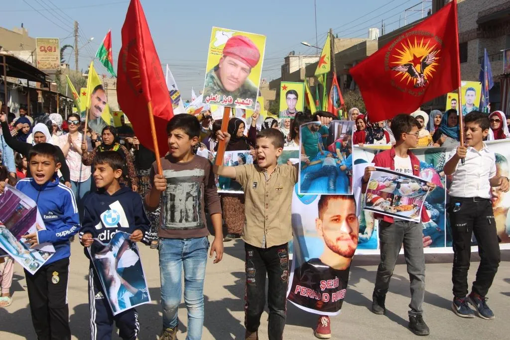 Şêniyên Qamişlo li dijî dagirkeriya Tirk li ber navenda NY`yê çalakî kirin