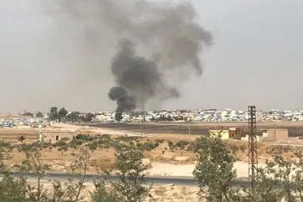 Malbatên çeteyên DAIŞ`ê agir bi kampa Eyn Îsayê xistin