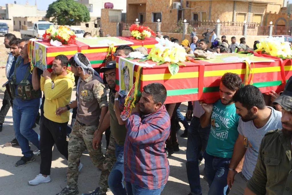 Amûdê şehîdên Berxwedana Rûmetê oxir kirin