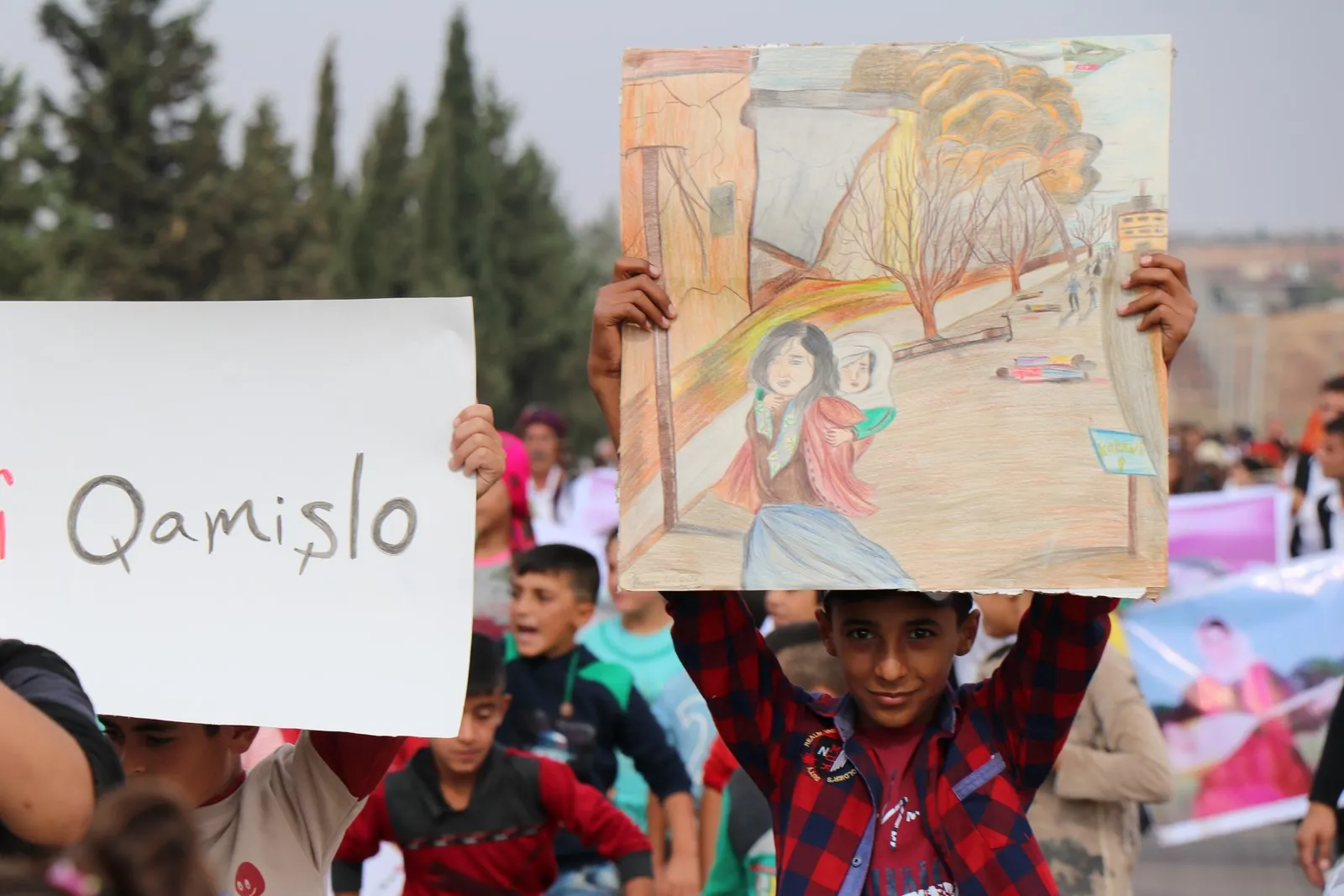 Şêniyên Efrînê li dijî êrîşên dagirkeriya dewleta Tirk daketin qadan