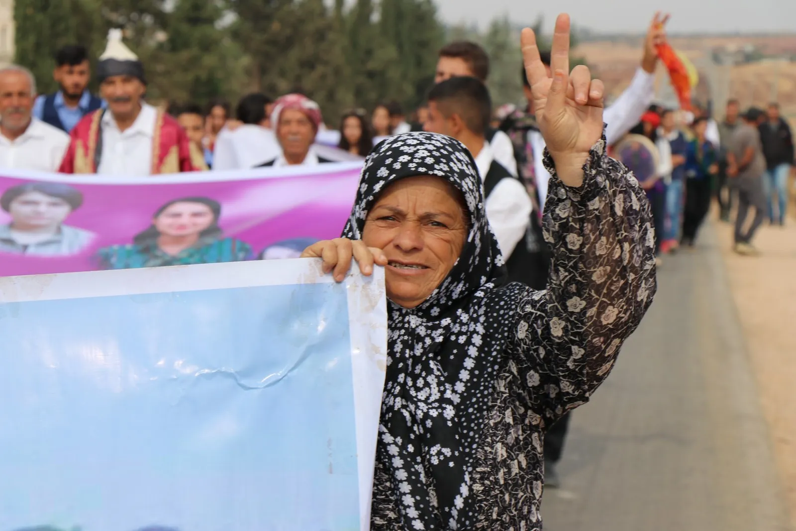 Şêniyên Efrînê li dijî êrîşên dagirkeriya dewleta Tirk daketin qadan