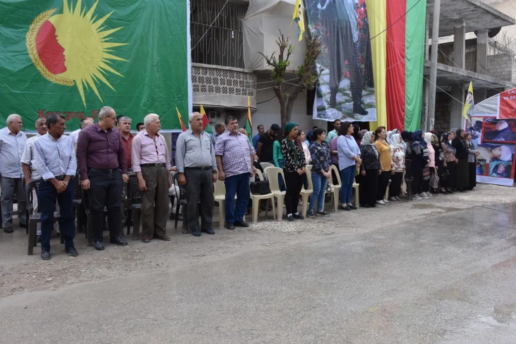 Şêniyên Helebê piştgiriya xwe ji Berxwedana Rûmetê re nîşan da