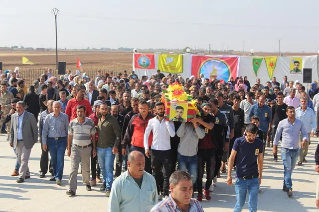 Şehîdê Berxwedana Rûmetê Mihemed Nêfo hate oxirkirin
