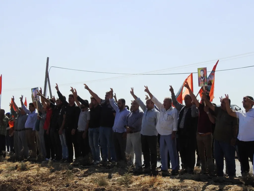 Pêkhateyên Girê Spî li dijî gefên dewleta Tirk derketin qadan