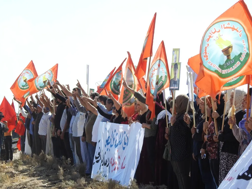 Pêkhateyên Girê Spî li dijî gefên dewleta Tirk derketin qadan