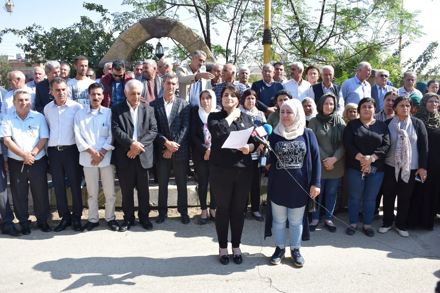 Li Dêrikê, 11 partiyên siyasî êrîşên dewleta Tirk a dagirker şermezar kirin