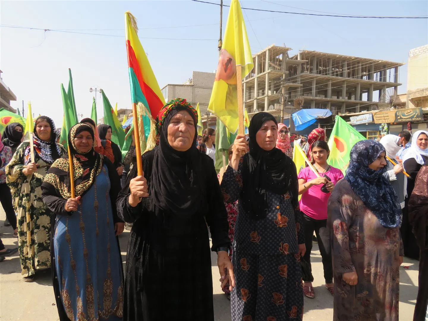 Şêniyên Girkê Legê û Til Koçerê: Em ê li ber xwe bidin
