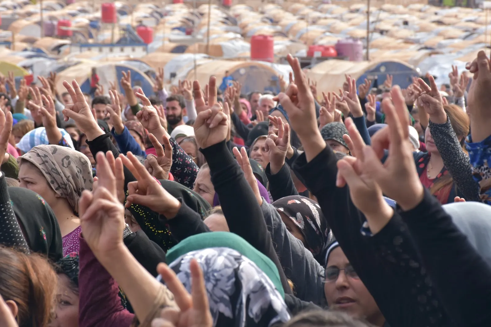 Merasîma xiyabî ya 6 şehîdên Berxwedana Rûmetê li Şehbayê hate lidarxistin