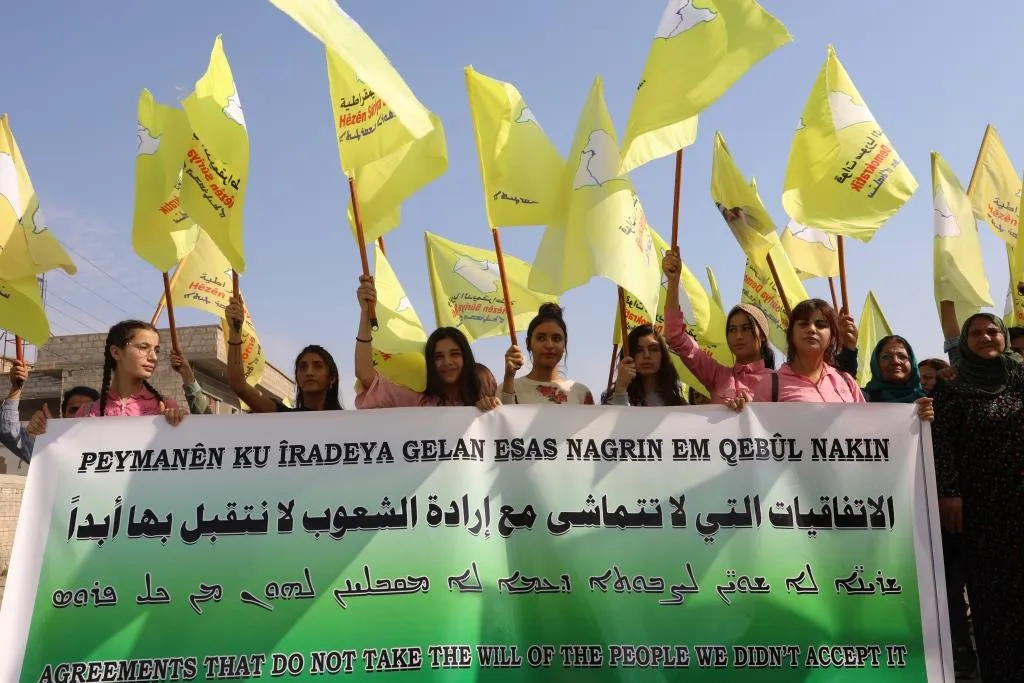 Êrişên dagirkeriyê û hevpeyamên navdewletî baweriya me bi QSD’ê xurt bilind dike