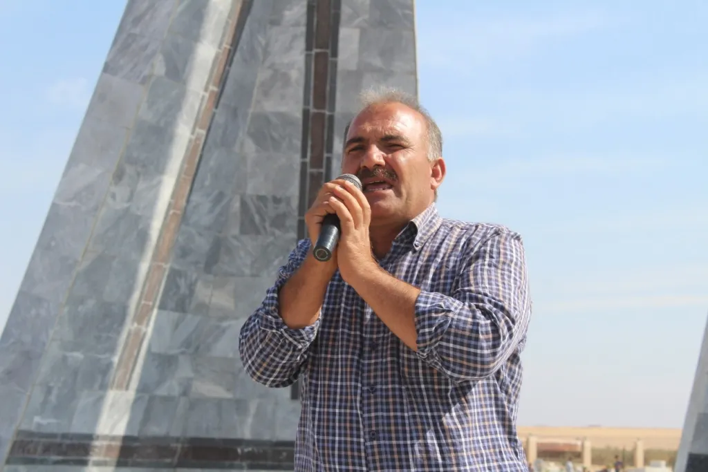 Şêniyên Kobanê 8 şehîdên Berxwedana Rûmetê oxir kirin