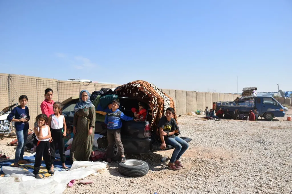 Koçberan berê xwe dan baregeha Koalisyonê û banga parastinê kirin