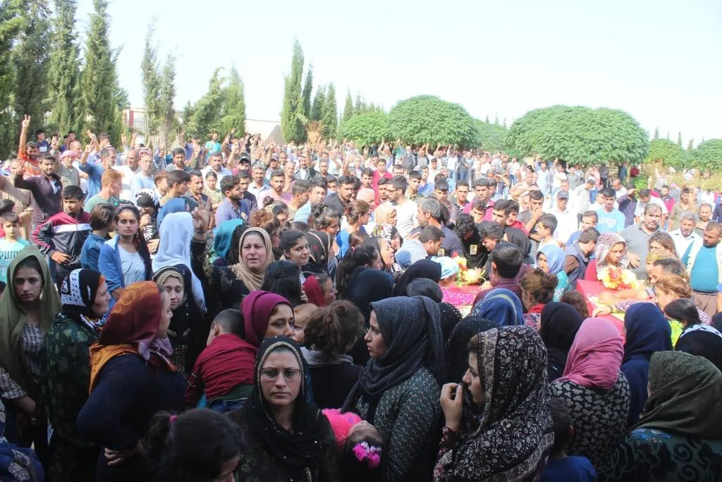 Li Dirbêsiyê pakrewanên Berxwedana Rûmetê hatin oxirkirin