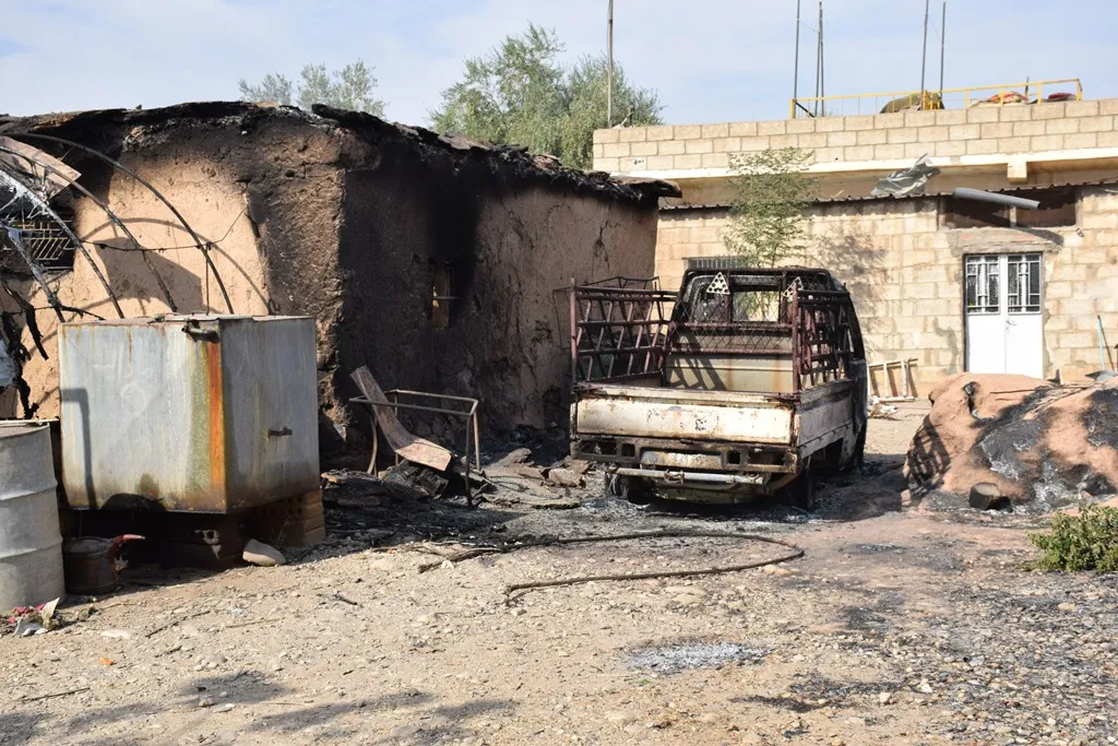 Artêşa Tirk a dagirker gundê Eyn Dîwarê topbaran dike û wêraniyek mezin çêdike