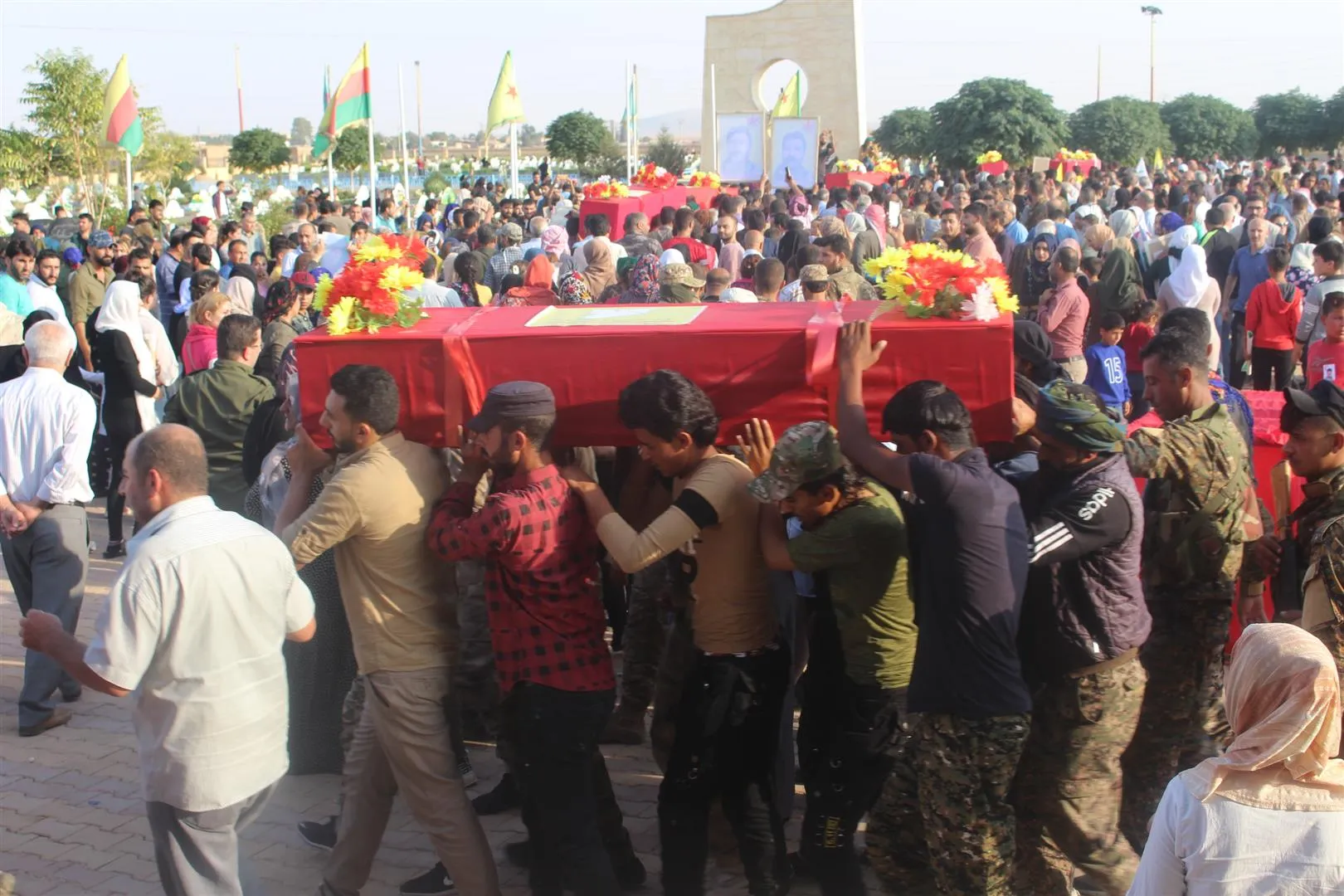 Şehîdên Berxwedana Rûmetê li Hesekê hatin oxirkirin
