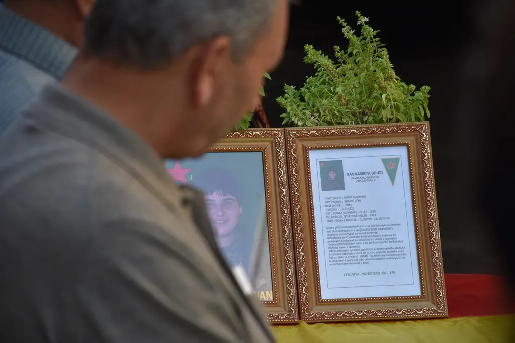 Dayîka şehîd Jîndar Pakrewan wesiyeta keça xwe anî cih