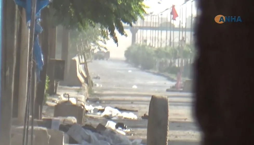 Li Serêkaniyê şervanên QSD`ê li dagirkeran dan: 3 êrîşkar hatin kuştin