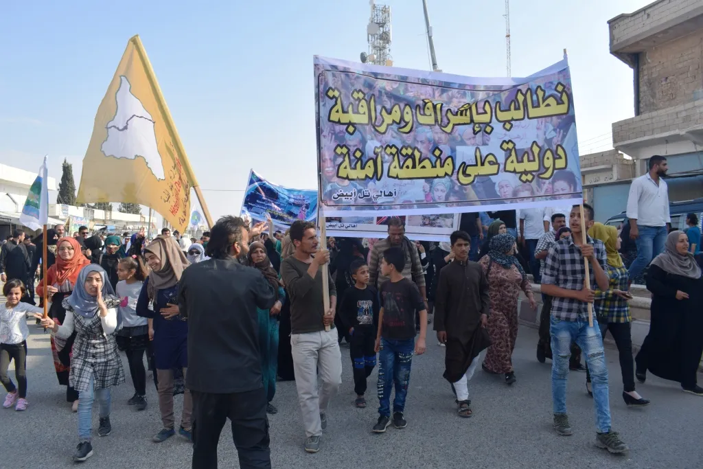 Xwepêşendaran:  Bila hêzên navdewletî çavdêriya herêma ewle bikin