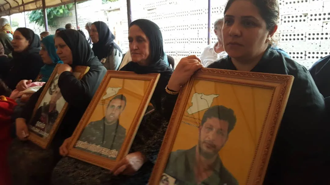 Nerazîbûnek gelêrî ji her lihevkirinekê ku destkeftiyên Bakur û Rojhilatê Sûriyê tehdîd dike