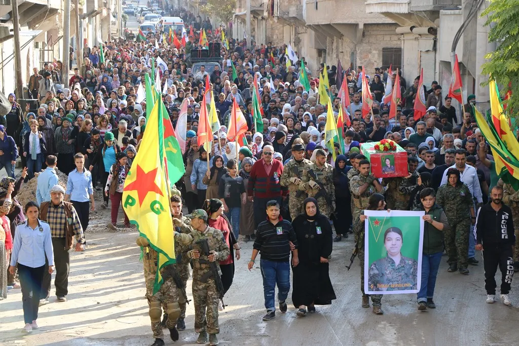 Cenazyê şehîd Tîmaf Serbilind li Helebê hate veşartin