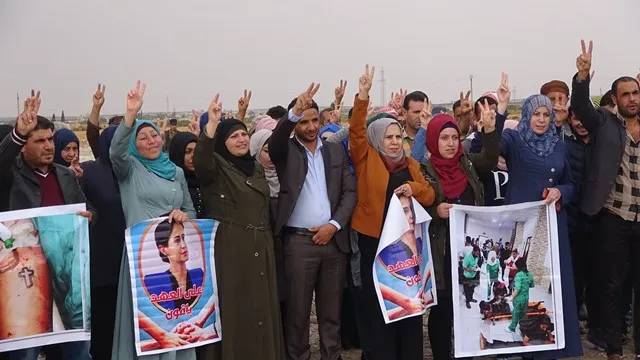 Li Minbicê çalakiya protestoyî ya li dijî sûcên dagirkeriya Tirk
