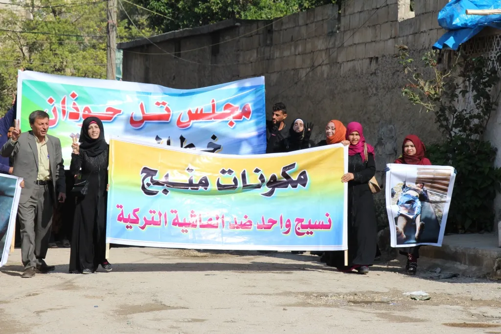 Konê protestokirina dagirkeriyê li Minbicê di roja 12`yê de didome