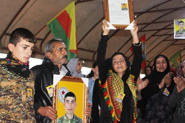Sersaxî ji malbata şehîd Hemze re hate xwestin