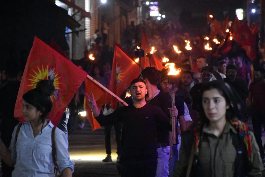 Xelkê Helebê dagirkeriya Tirk şermezar kir