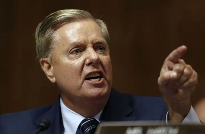 Graham: Em ê Erdogan ji Sûriyê biqewrînin