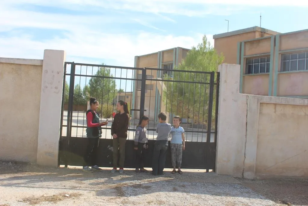 Êrişa Tirkiyê bi hezaran xwendekarên navçeya Dirbêsiyê bê xwendin hişt