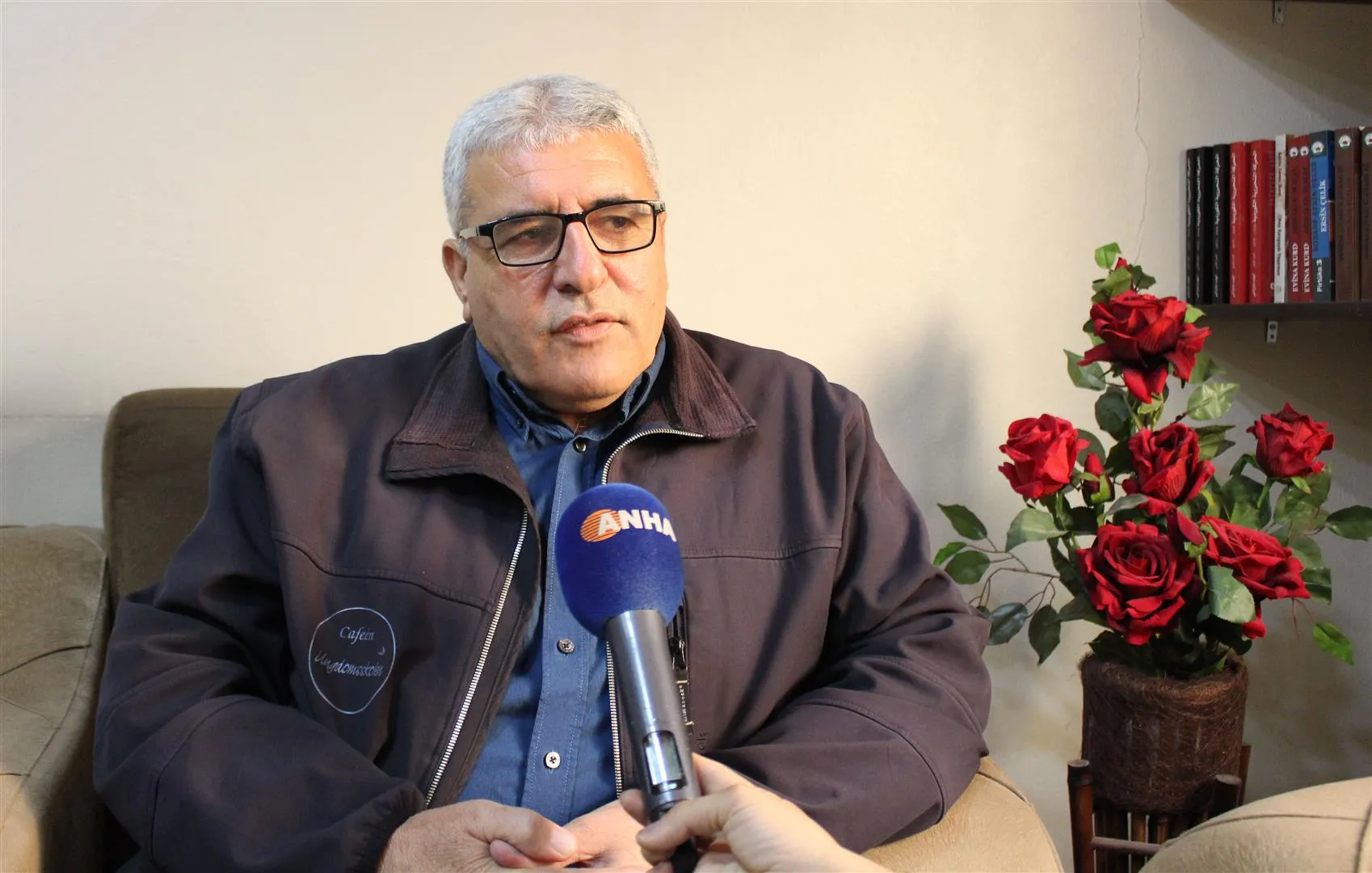 ‘Eger em nebin yek, dîrok rehmê li me nake’