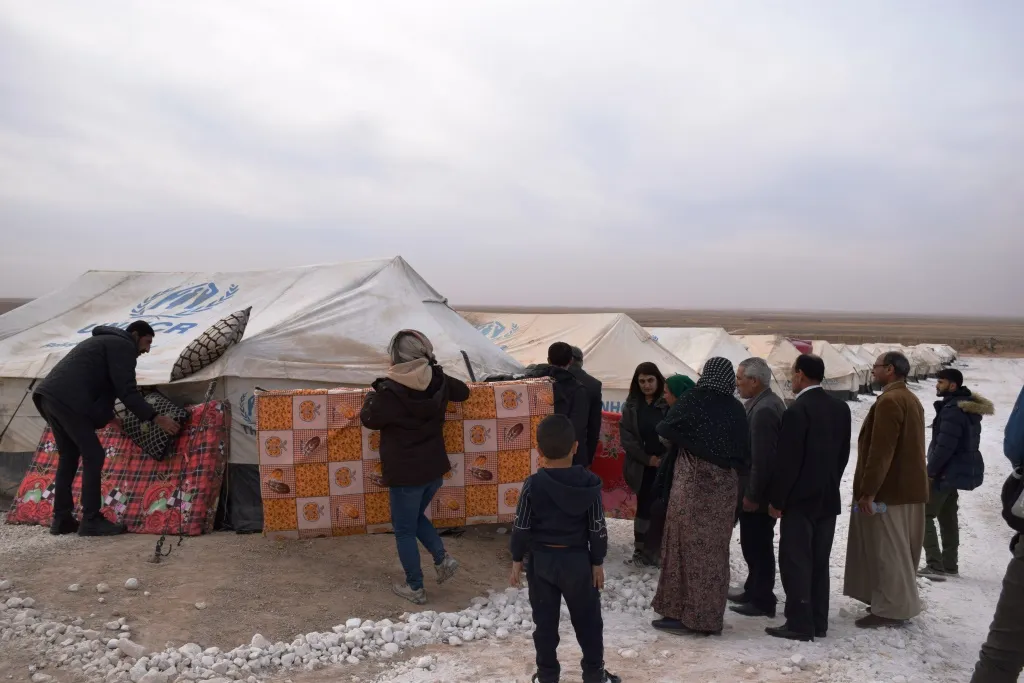Hewcedariya koçberên ji Girê Spî bi alîkariyê heye