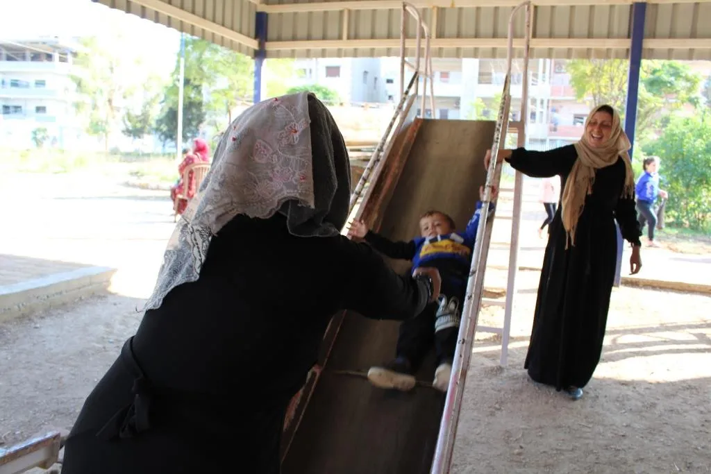 Zarokên Serêkaniyê yên ku beşdarî xwepêşandanê bûne, bêriya dibistanên xwe kirine