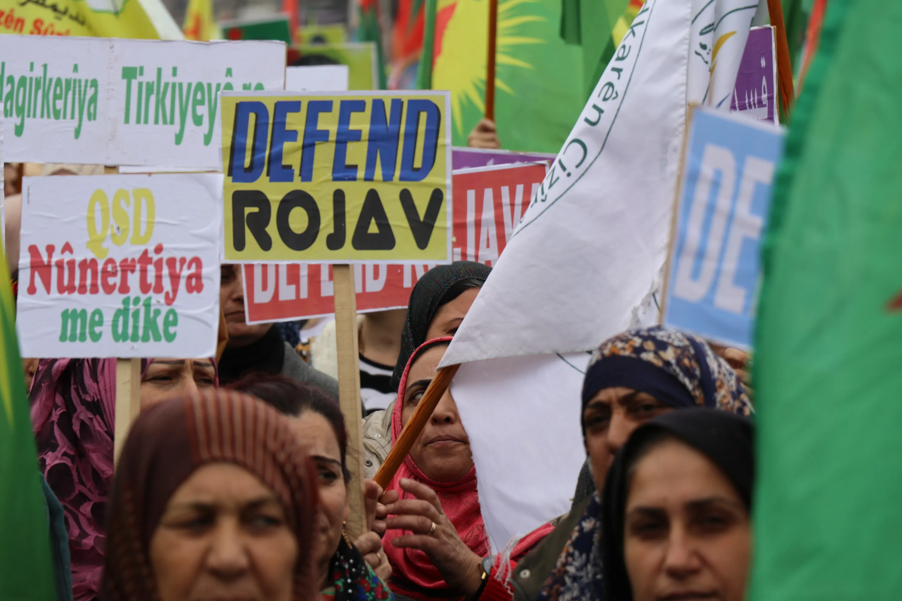 Di Roja Rojava ya Cîhanî de, gelên Bakurê Sûriyê gotin: QSD`ê îradeya me ye