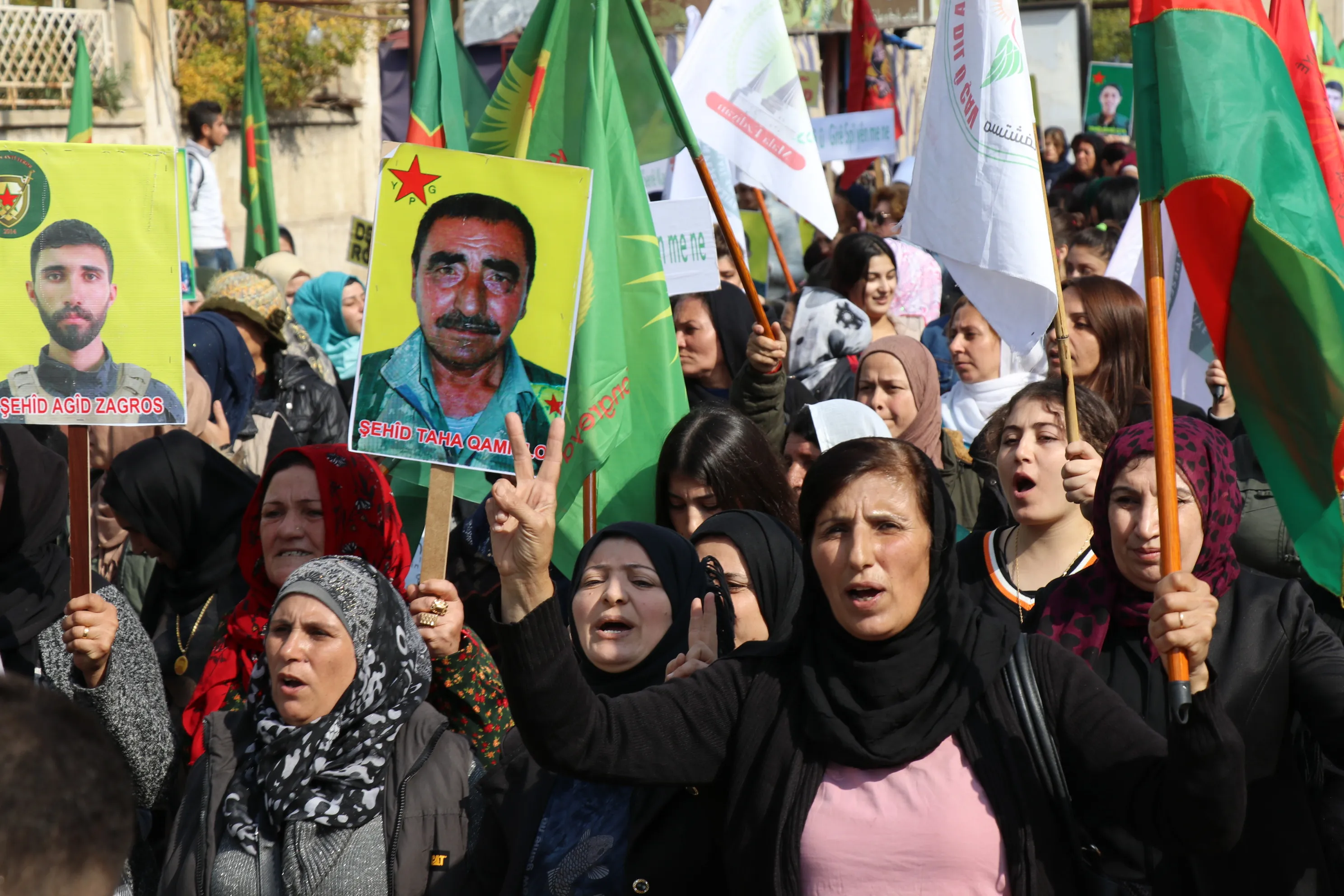 Di Roja Rojava ya Cîhanî de, gelên Bakurê Sûriyê gotin: QSD`ê îradeya me ye