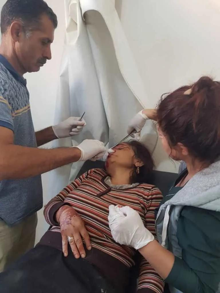 Gundiyên Kobanê ku malên wan ji ber bombebarana Tirkiyê rûxiyan, sererast dikin
