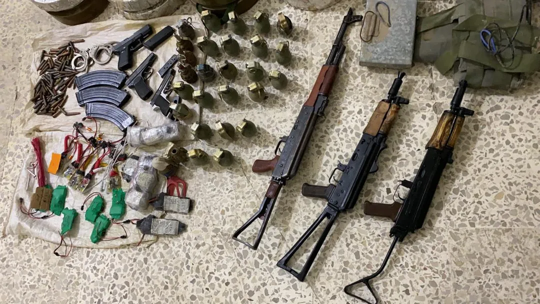 Bi operasyonek taybet li bajarê Reqayê şaneyek veşartî ya DAIŞ’ê hat girtin