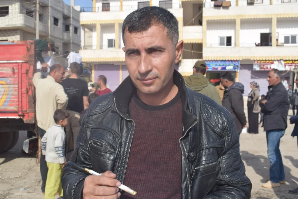 Rêxistina FBR alîkarî li koçberên ji Girê Spî belav kir