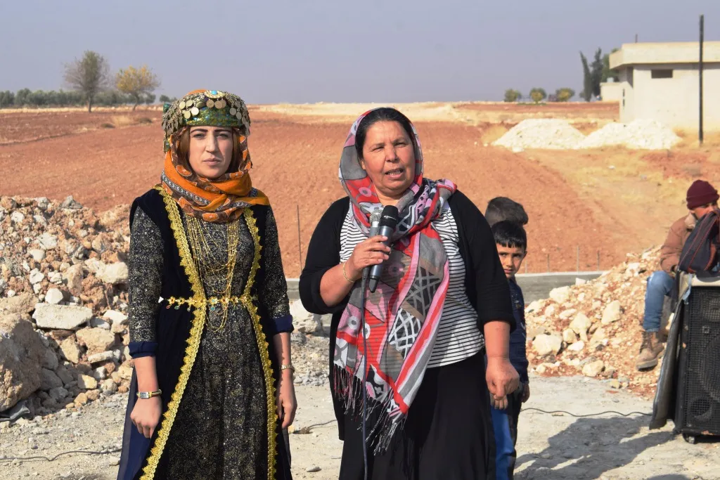 Kongreya Star navendeke xwe li gundê Mînaz ê Kobanê vekir