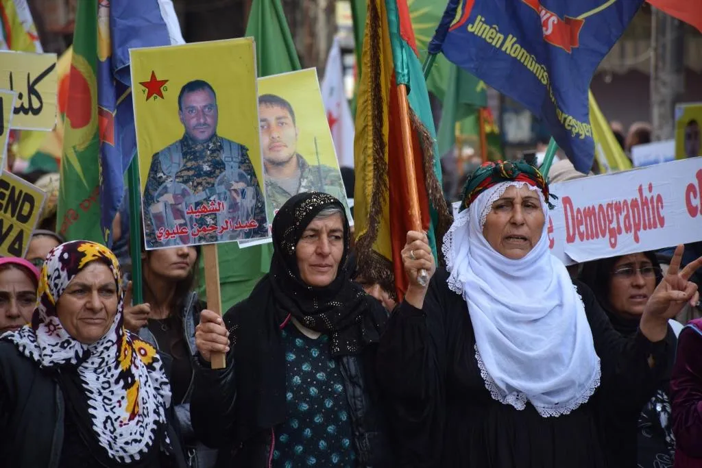 Her der Rojava ye, her der bexwedan e